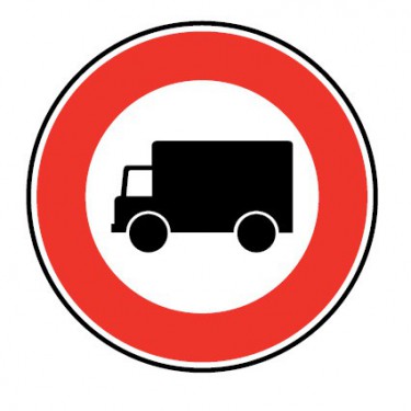 Panneau Accès interdit aux véhicules affectés au transport de marchandises - B8